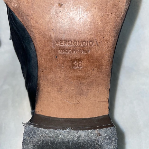 Chuckies New York, handmade in Italy. - Picture 4 of 4